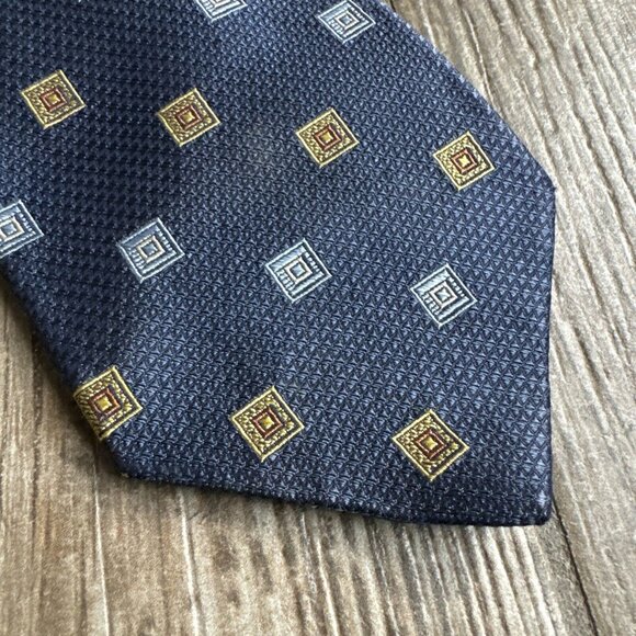 Jos A Bank Mens Red Tie Signature Collection Paisley 100% Silk Luxury Set Of 2 - Picture 3 of 8